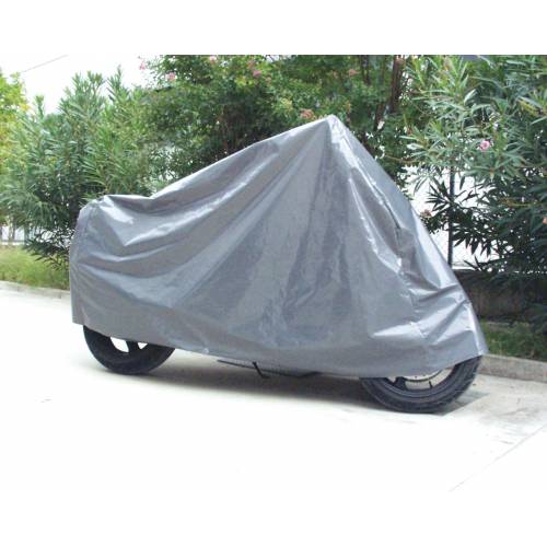 Funda impermeable cubriendo una motocicleta